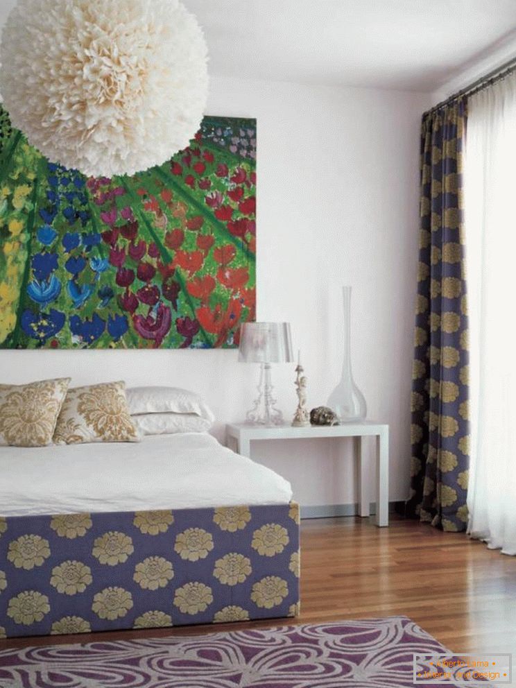 Светла спална соба дизајн во стилот на фенг шуи