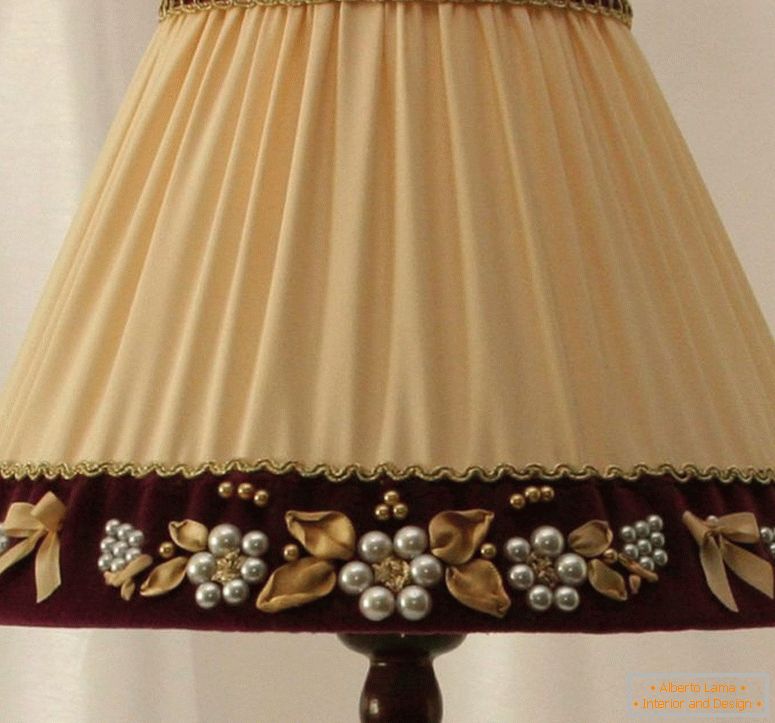 a7ke_aa4v7961015b1cd45b515b43-for-home-interior-table-lamp-шампањ