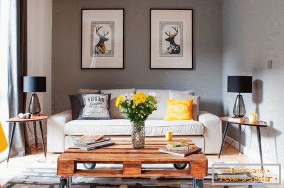 Стилска комбинација на бои со жолта боја во дневната соба
