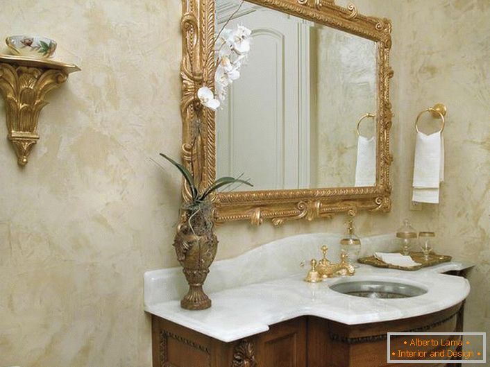 Венецијанецот штукатурка в ванной комнате в стиле модерн.