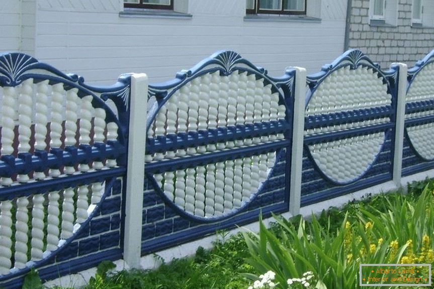 Прекрасна бетонска ограда