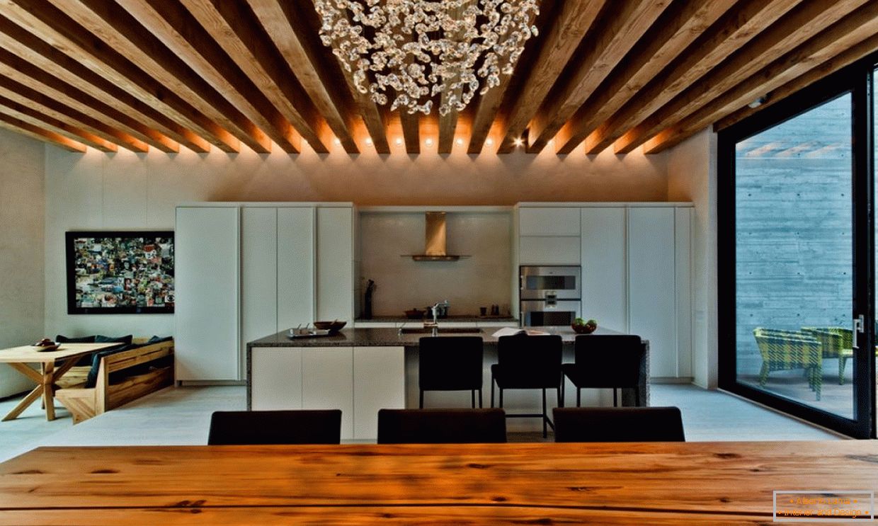 LED осветлување на дрвен таван