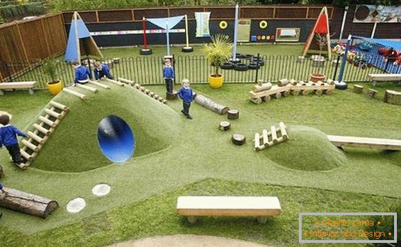 детско игралиште за деца со големо детско игралиште