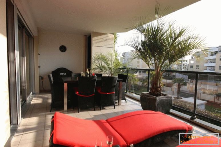 Дизајн на балкони надвор и внатре: топ-100 фотографии од