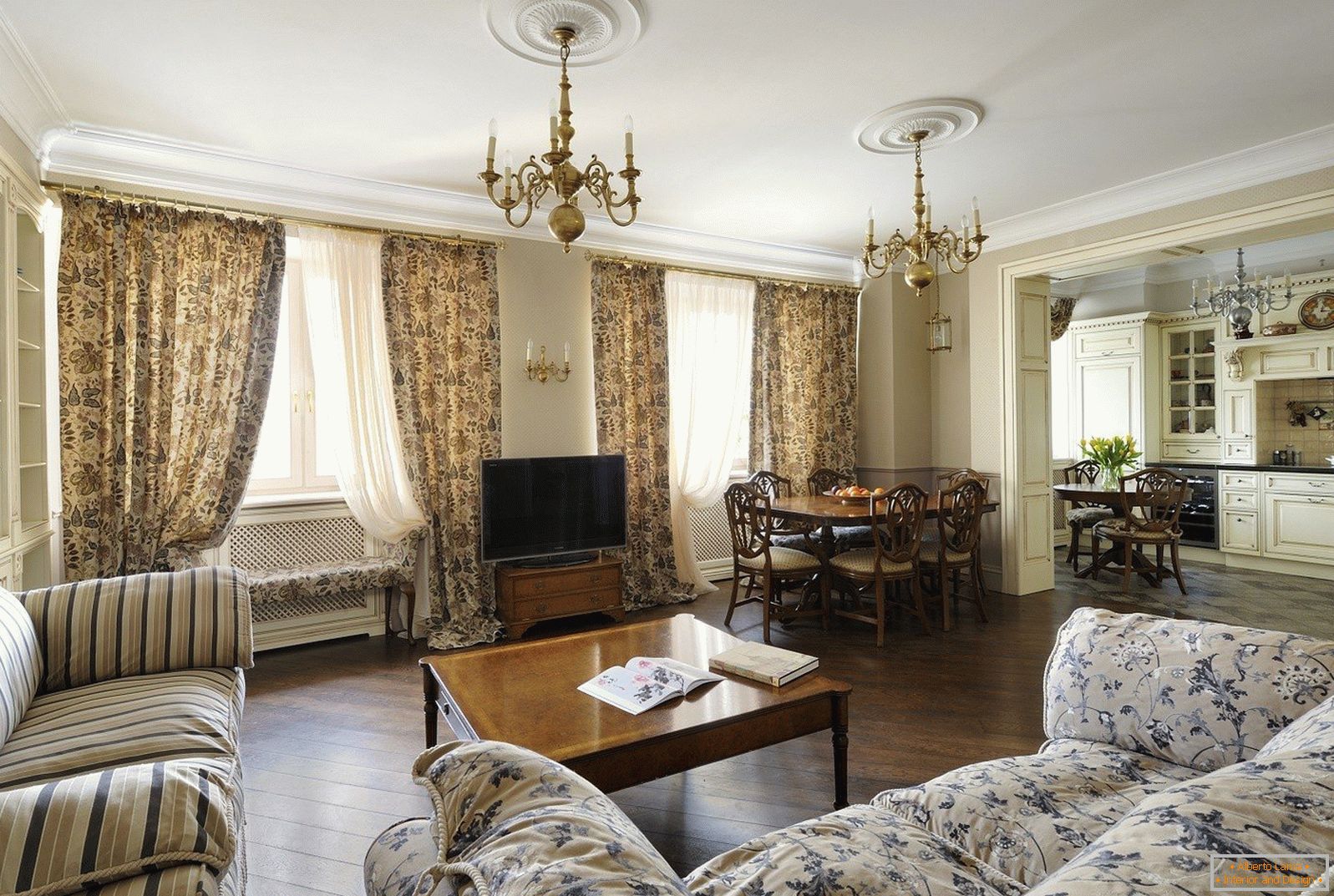 Дневна соба во класичен стил со два прозорци
