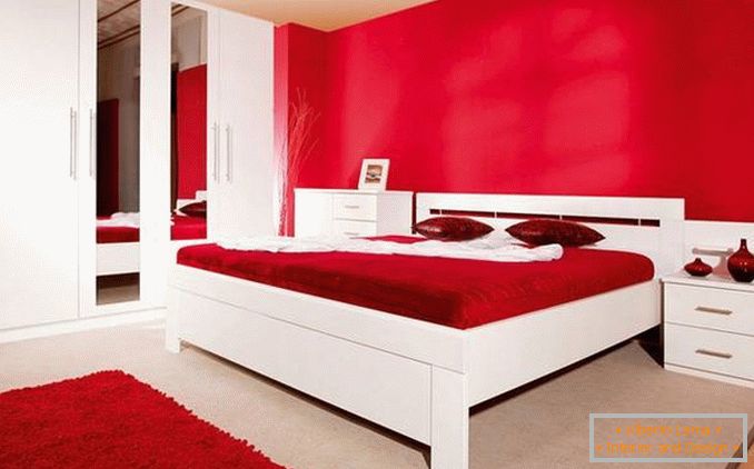 црвена спална соба дизајн, слика 12