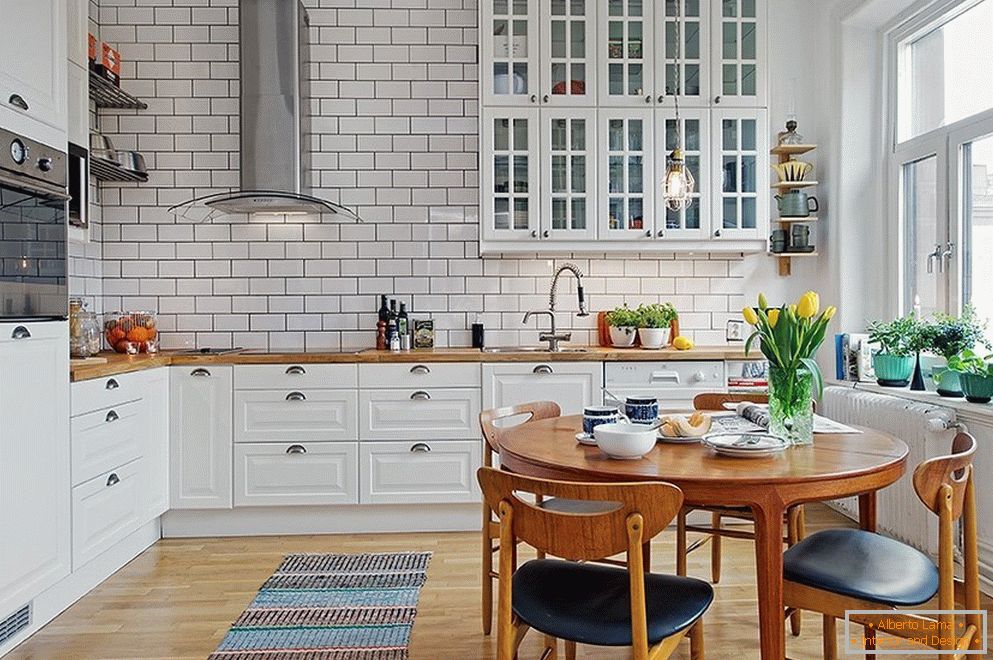 Кујна во скандинавски стил во куќата