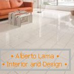Дневна соба в стиле минимализм с оранжевым диваном