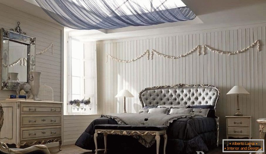Бела со темно изгледа добро во дизајнот на спалната соба во класичен стил