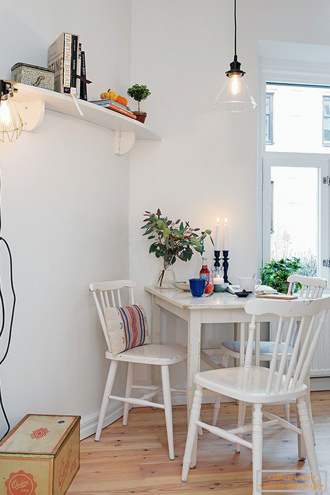Еднособен стан во Гетеборг дизајниран од шведски дизајнери