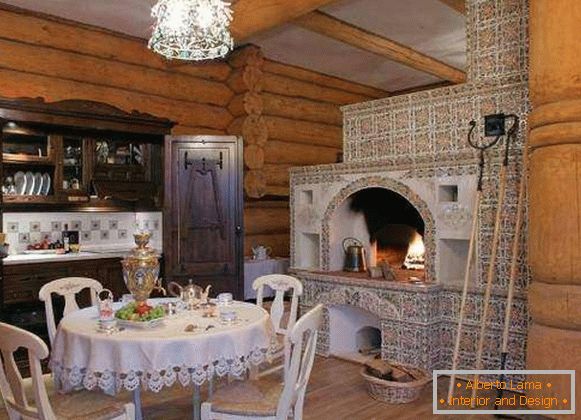 Руски етнички стил во внатрешноста - слика во приватна куќа