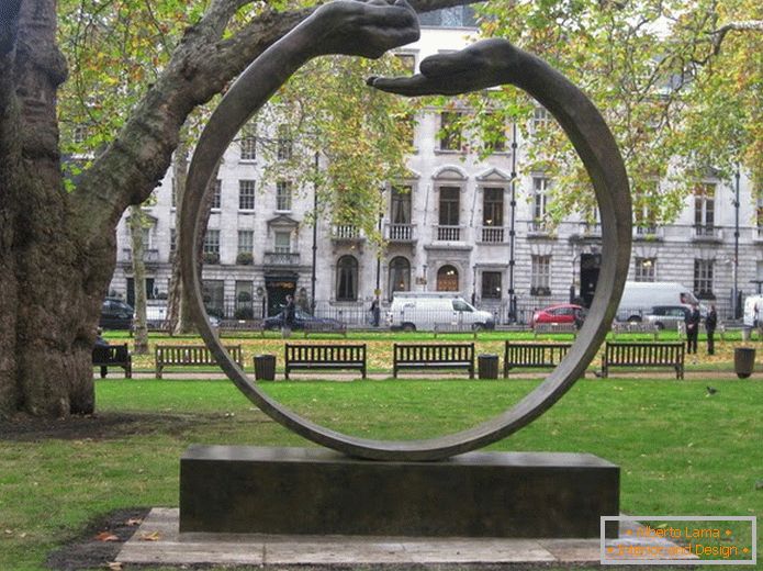 Скулптура во Лондон парк