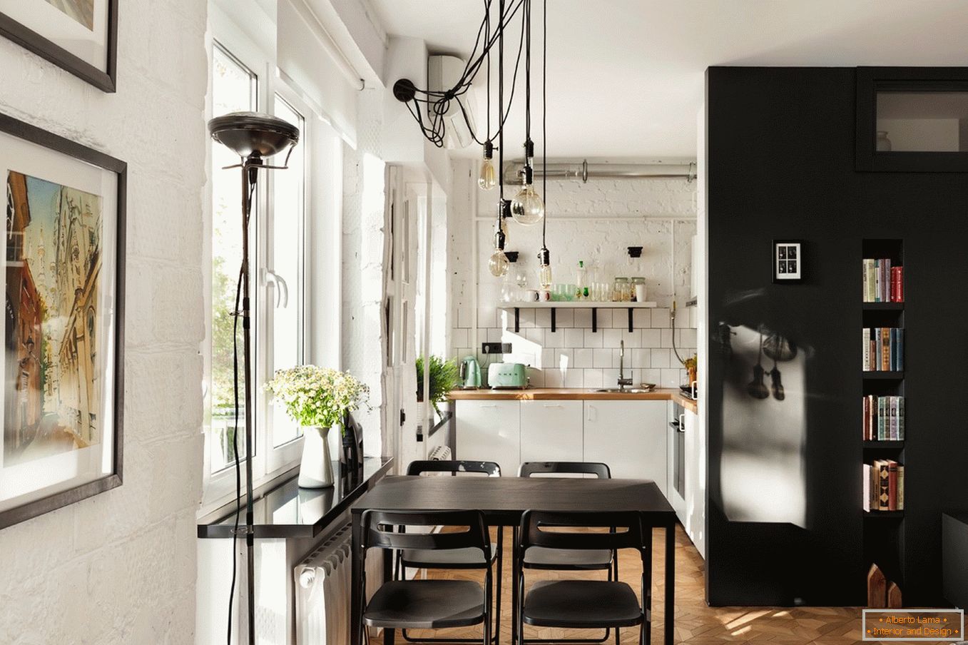 Дизајн на мала кујна во црно и бело