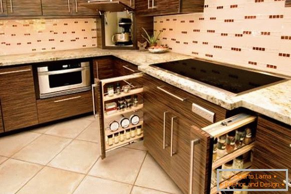 Извлечете ги шкафовите во дизајнот на кујната
