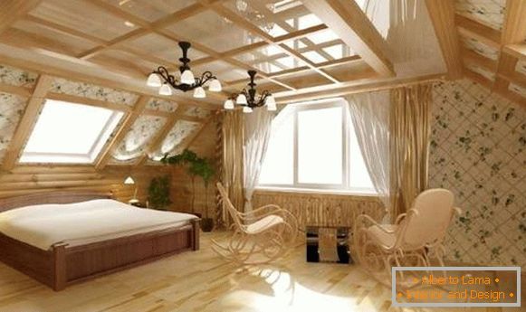 Внатрешен дизајн на таванот во дрвена куќа