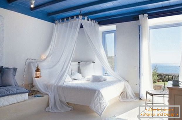 Медитерански стил спална соба