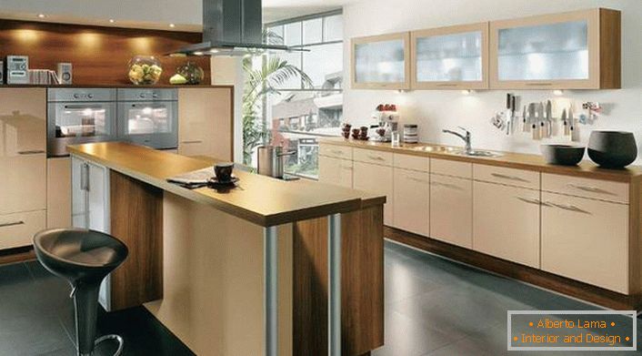 Модуларен кујнски мебел ви овозможува хармонично да организирате соба од различни големини.