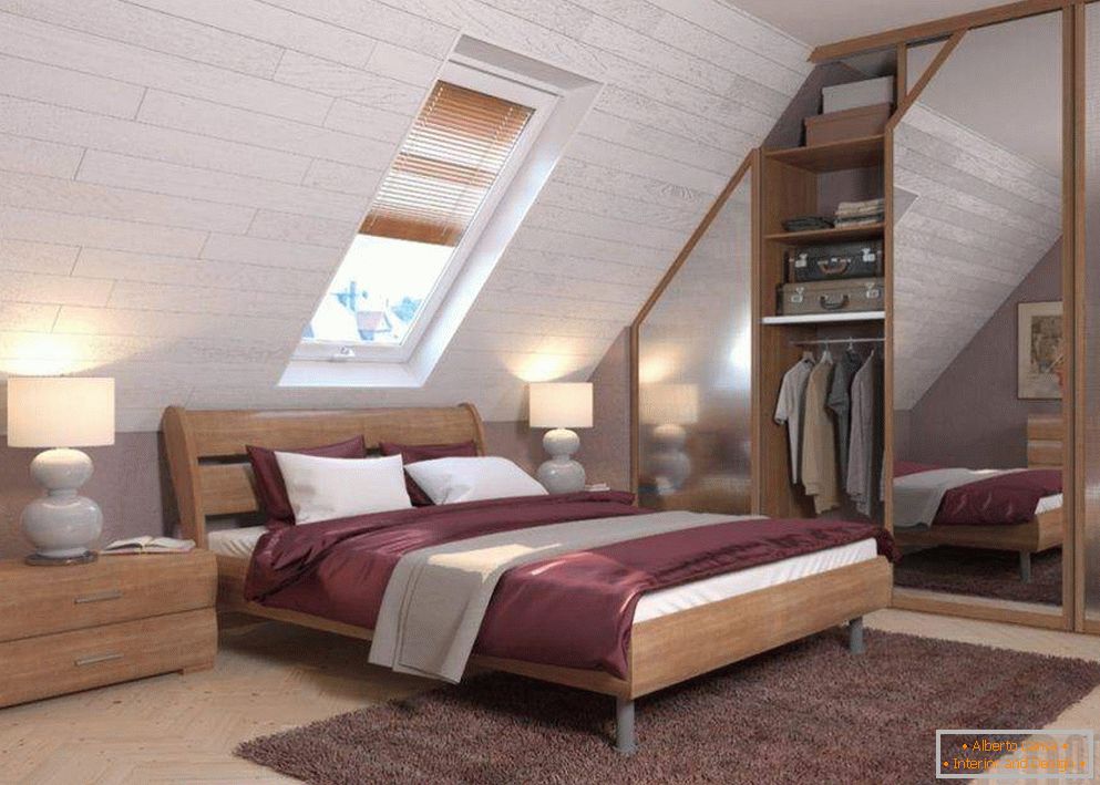 Вградена гардероба во спалната со мансарден таван