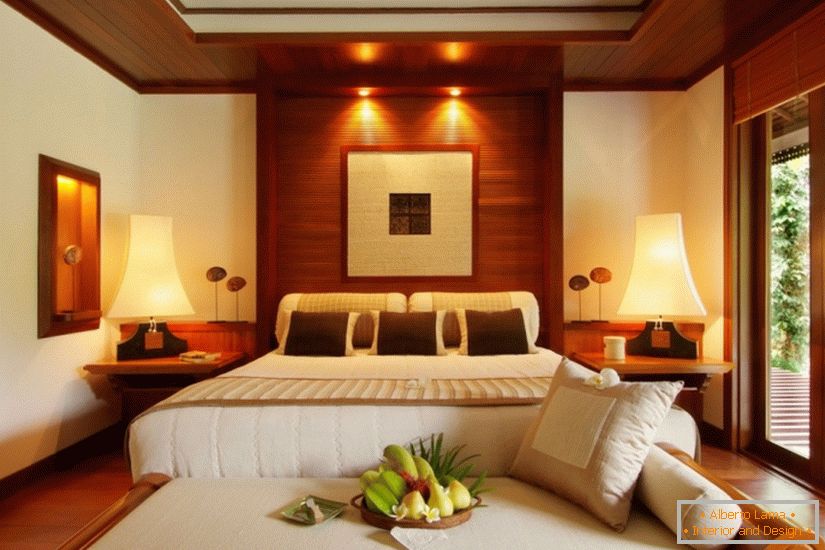 Внатрешноста на собата Луксузни класа во хотелот Tanjong Jara Resort