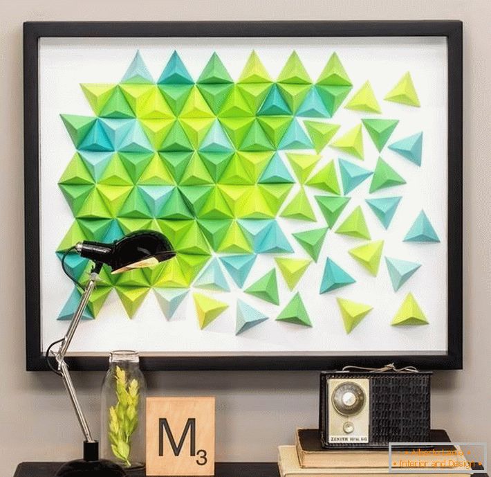Оригами панел со обоени триаголници