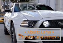 Креативно рекламирање за новиот Mustang 2013 (Shelby GT500)