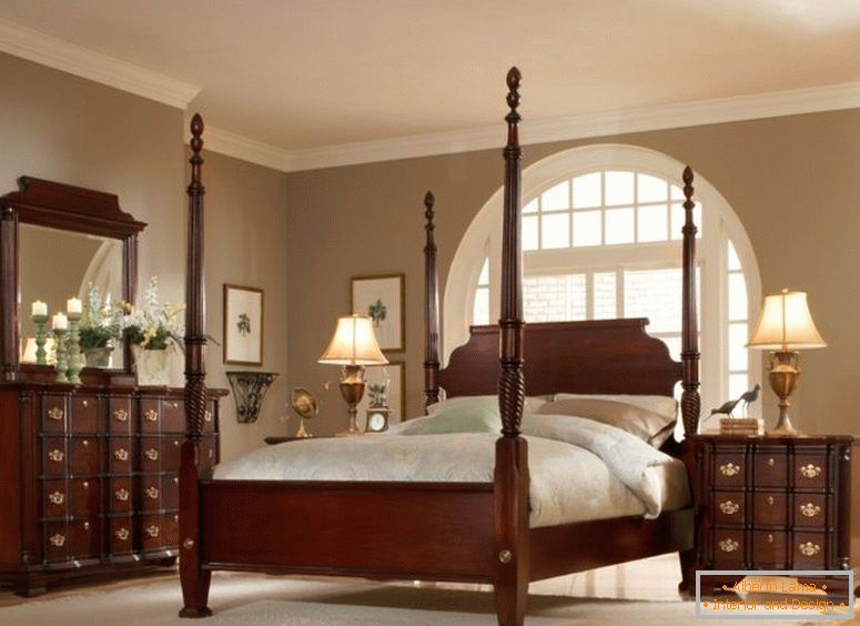 традиционален-махагони-спална соба-мебел