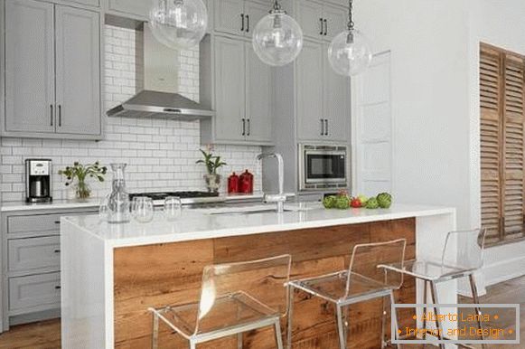 Модерен дизајн на кујната 2018 со мебел во сива боја