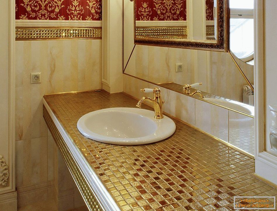 Мозаични облицовки на мали елементи во бањата