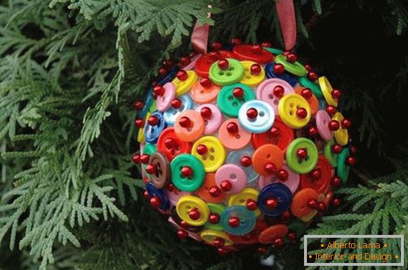 Новогодишни играчки со свои раце изработени од топчиња од пена, слика 19