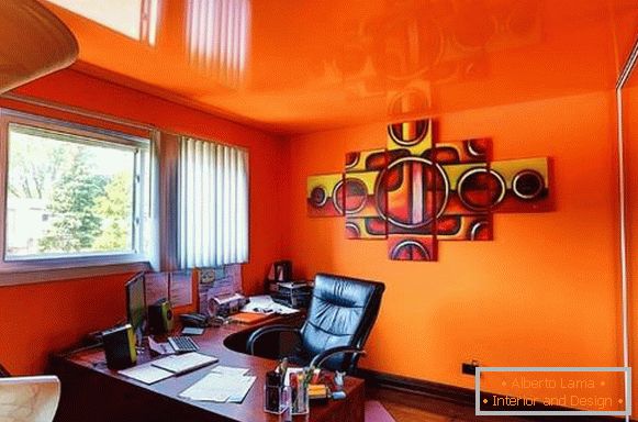 дома-канцеларија-во-портокалова боја