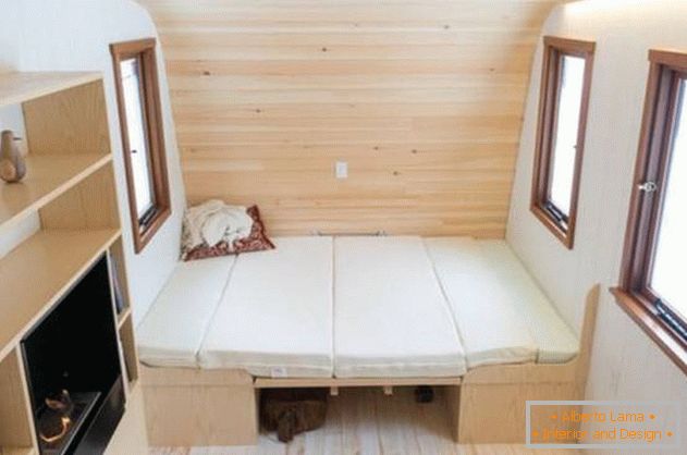 Удобна мини-куќа: фотографии од Онтарио - преклопен мебел