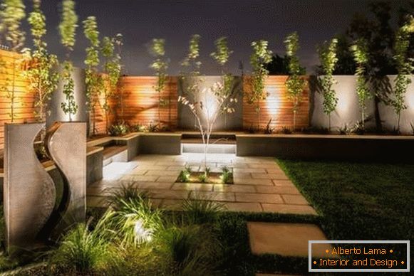 Модерен градинарски дизајн - фото со осветлување на осветлување