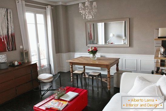 Дневна соба на мал стан во Париз