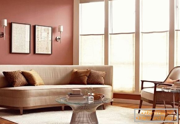 Фенг Шуи мебел аранжман во црвена дневна соба