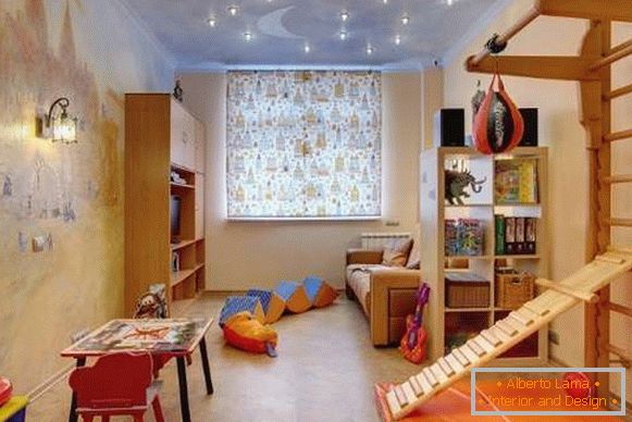 Ролетни ролетни во соба соба за деца, фото 42