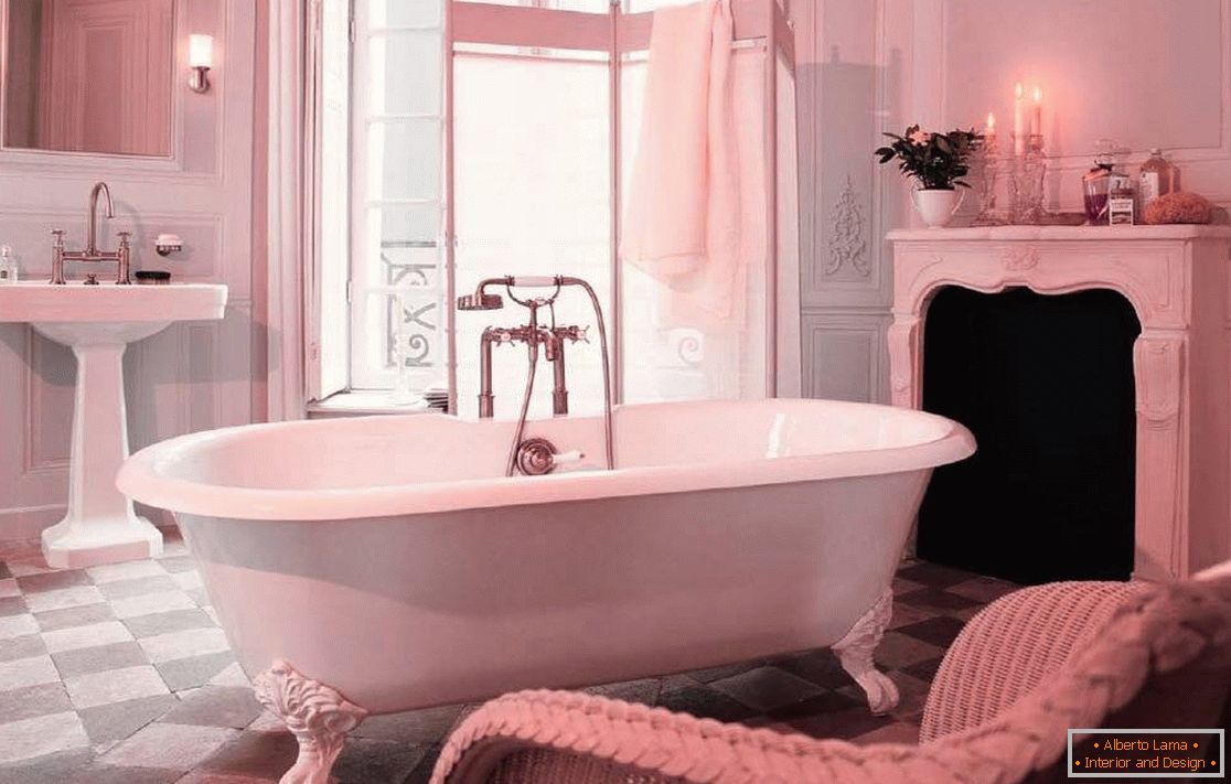 Луксузен бања во розови нијанси