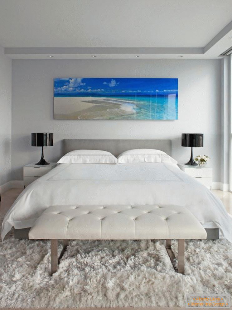Стилски бела спална соба