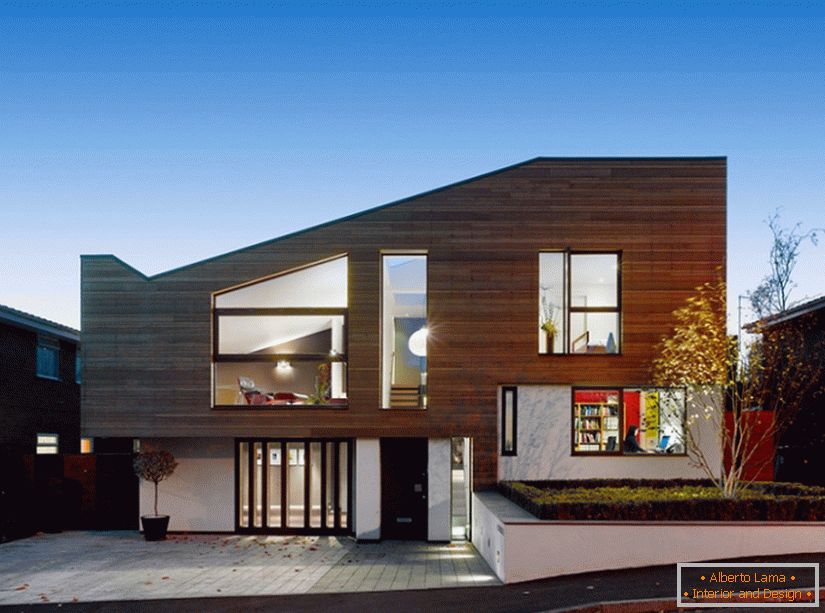 Модерна топла куќа со надворешна фасада од студиото Стивенсон ISA