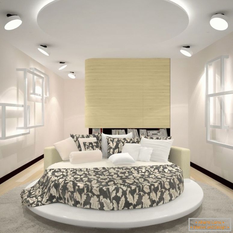 лесна спална соба во стил модерна со кружен кревет во центарот