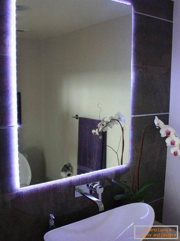 Огледало декорација со LED лента