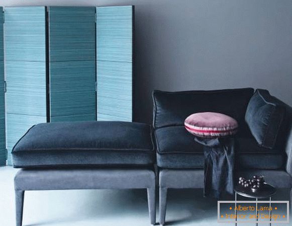 Аголен мек мебел за салата - слика на аголна столица