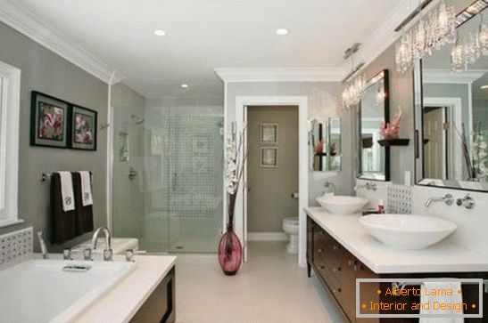 Стилски бања во приватна куќа, фото