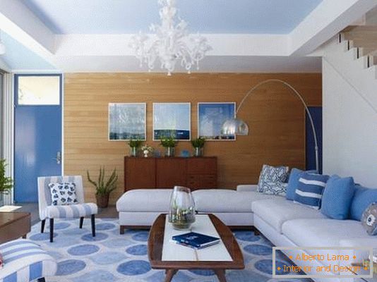 Модерен дневна соба во сина боја
