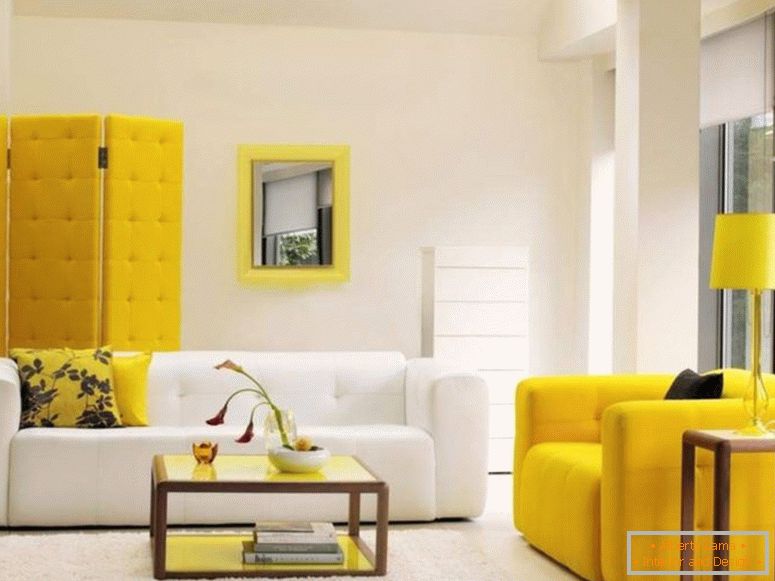 1600x1200-бело-и-жолта боја-дневна соба-внатрешен дизајн