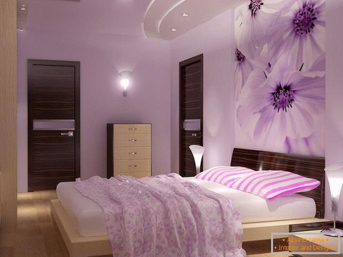 Нежно-виолетови боја на собата